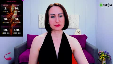 niasmithh online show from March 5, 1:39 pm