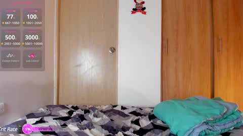Snapshot of nice_day_ chatting on December 26, 5:04 am day online show from December 26, 5:04 am