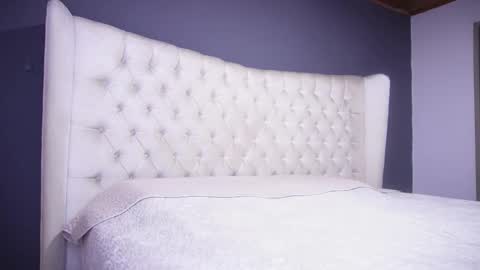 Nichole online show from October 18, 11:35 am