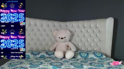 Nichole online show from January 8, 11:32 am