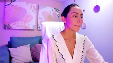 Nichole online show from January 24, 11:48 am