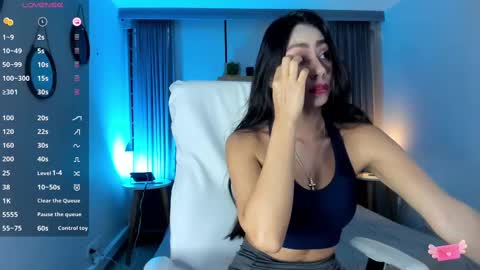 Nichole online show from February 19, 11:49 am
