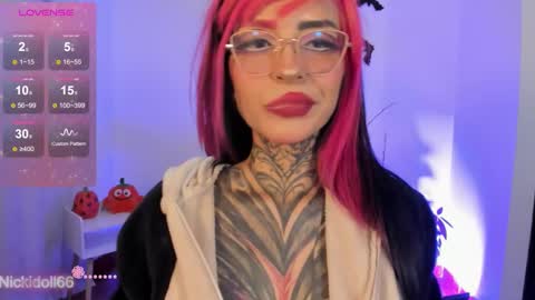   Help me reach 100 thumbs up online show from October 7, 6:40 am