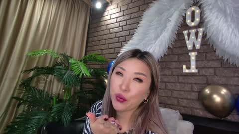 Nicky online show from December 13, 3:00 pm