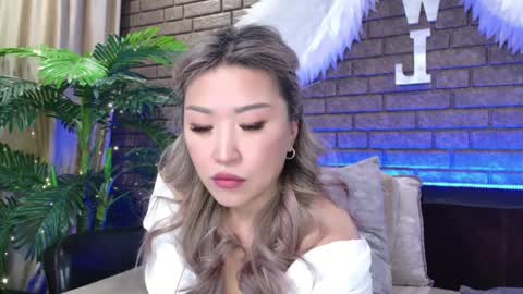 Nicky online show from February 23, 4:29 pm