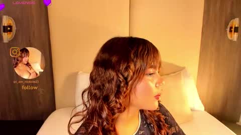 Nicky  online show from February 20, 2:43 am