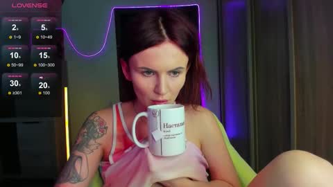 Nicky Weekends online show from September 19, 2:54 am