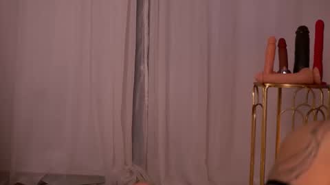 Snapshot of nickybennz chatting on October 26, 7:09 pm Nicky online show from October 26, 7:09 pm