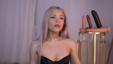 Snapshot of nickybennz chatting on September 15, 6:04 pm Nicky online show from September 15, 6:04 pm