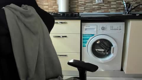 Snapshot of nickyplus chatting on September 21, 8:13 am Nicky online show from September 21, 8:13 am