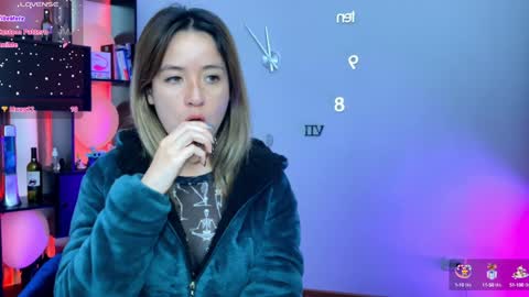 Nicky online show from December 27, 5:05 pm