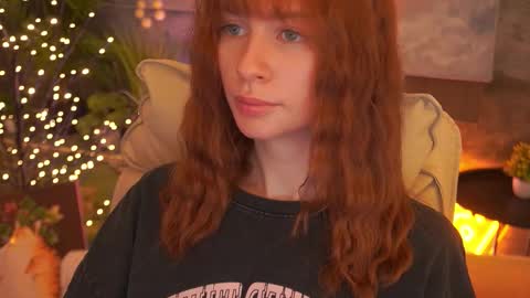 Nicol Moonn online show from March 8, 6:50 am