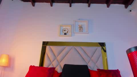 nicole_grace0 online show from October 6, 12:11 pm