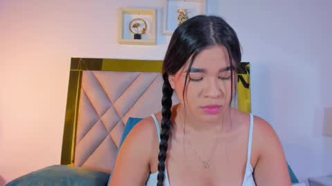 nicole_grace0 online show from October 1, 12:21 pm