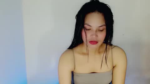 Snapshot of nicole_kiss01 chatting on December 9, 10:32 am nicole_kiss01 online show from December 9, 10:32 am