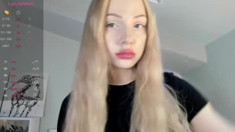 Snapshot of nicole_yo chatting on February 18, 7:10 am Mary online show from February 18, 7:10 am