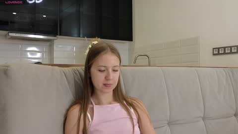 Nicole  online show from October 9, 11:47 am
