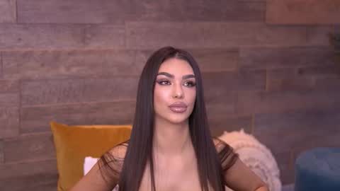 Nicole online show from October 30, 7:33 am