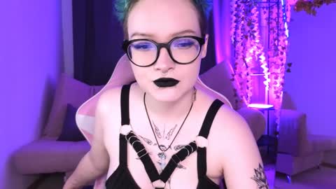 Nicole online show from January 25, 8:42 pm