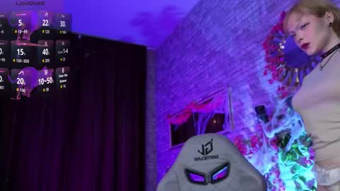 Nicole online show from October 22, 8:47 pm