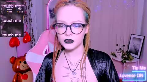 Nicole online show from February 13, 9:17 pm