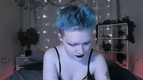 Nicole online show from December 27, 8:28 pm