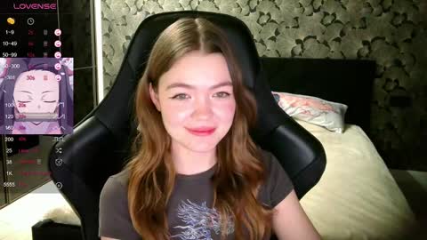 Snapshot of nicolemeew chatting on February 18, 7:54 pm NicoleMeew online show from February 18, 7:54 pm