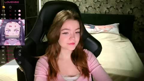 Snapshot of nicolemeew chatting on December 25, 7:24 pm NicoleMeew online show from December 25, 7:24 pm