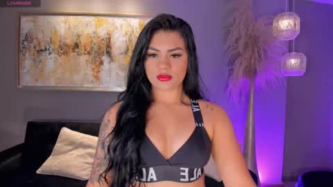 Nicole Sanz online show from February 17, 11:13 am