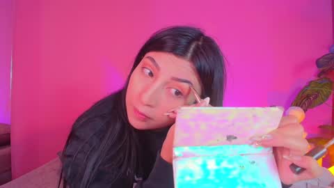 Nicol  online show from January 3, 1:03 pm