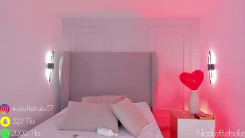 Nicole online show from February 13, 5:22 pm