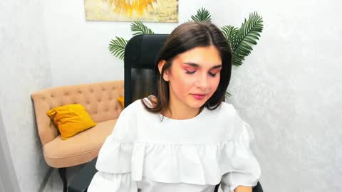 nicolewerti online show from February 7, 4:16 am