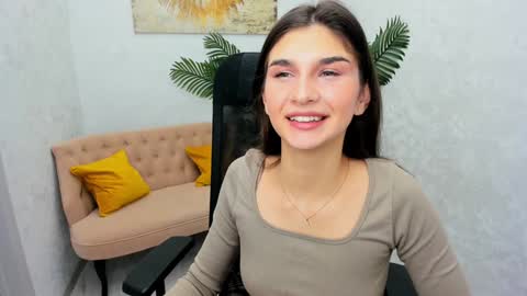 nicolewerti online show from February 5, 4:27 am