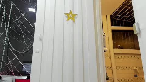 Nicolle Baker online show from April 22, 2:52 am