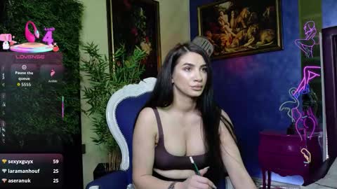 Nicolle online show from November 27, 1:14 pm