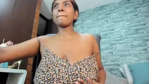 Snapshot of nicollesofia3 chatting on March 5, 5:29 am nicollesofia3 online show from March 5, 5:29 am