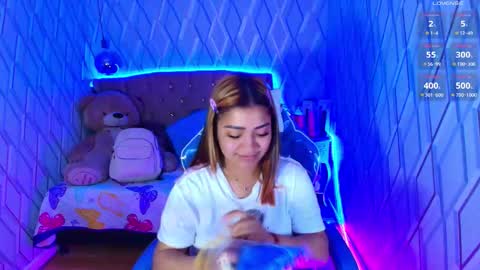 Nicolle Miley online show from October 8, 4:17 am