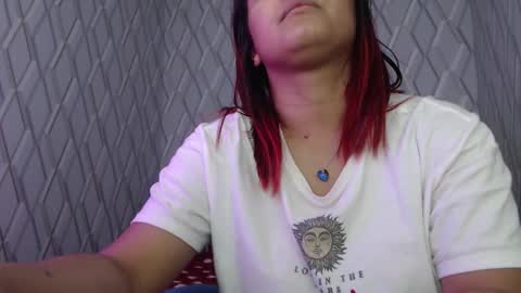 Nicolle Miley online show from January 6, 2:15 am
