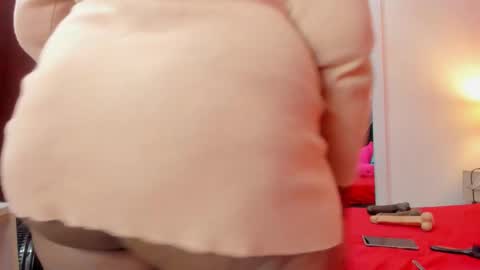 Nicol online show from October 20, 12:52 pm