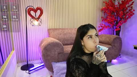 nicooroobin online show from February 11, 11:31 am