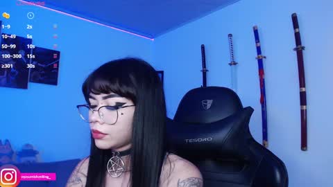 Snapshot of nicorobinn chatting on December 3, 9:12 pm Lizzie online show from December 3, 9:12 pm