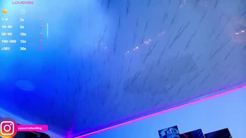 Snapshot of nicorobinn chatting on October 12, 12:57 am Lizzie online show from October 12, 12:57 am