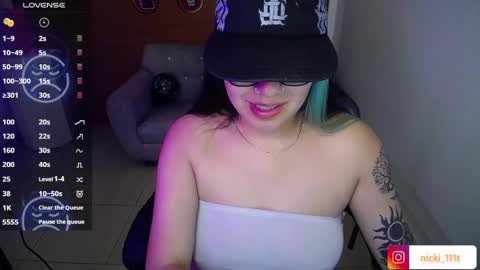 Nic online show from October 15, 9:06 pm