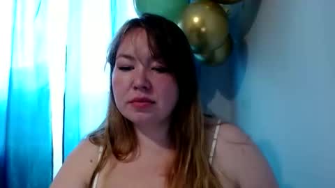 nightlaura online show from September 11, 9:53 am