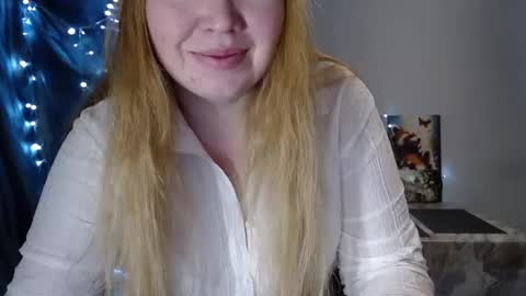 nightlaura online show from December 26, 10:52 pm