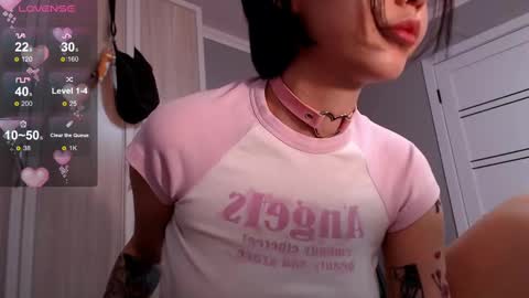 Snapshot of niia_osaki chatting on February 22, 3:10 pm Niia online show from February 22, 3:10 pm
