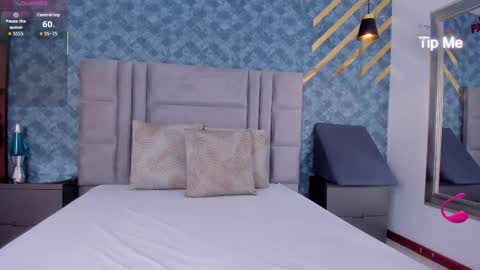 Snapshot of niiamoore_ chatting on October 9, 9:30 pm NiiaMoore online show from October 9, 9:30 pm