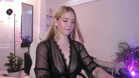 Snapshot of niicoleta chatting on September 14, 6:28 pm Niicoleta online show from September 14, 6:28 pm