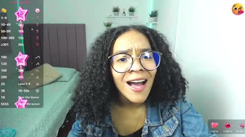          online show from December 6, 2:06 pm