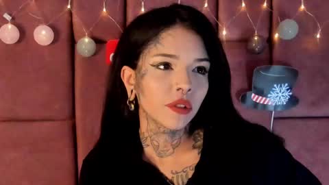 Snapshot of niinaink chatting on December 31, 4:04 pm NINAINK online show from December 31, 4:04 pm
